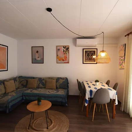 Sant Trop 5 Pax Apartman Lloret de Mar