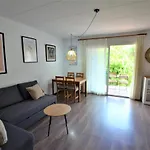 Sant Trop 5 Pax Apartment *
