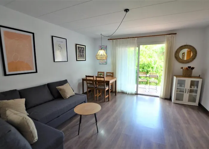 Sant Trop 5 Pax Appartement *