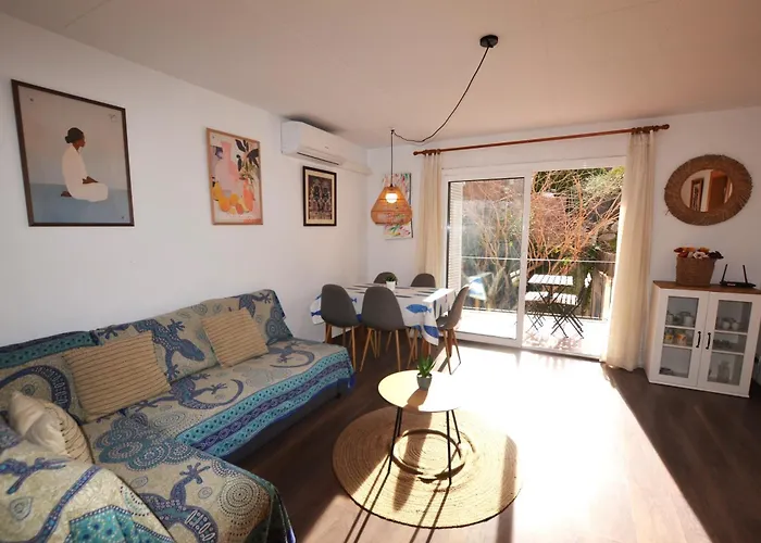 Sant Trop 5 Pax Appartement *