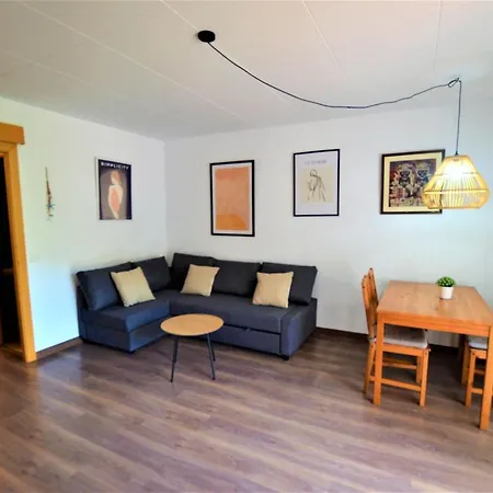 Sant Trop 5 Pax * Lloret de Mar